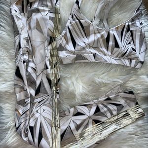 EUC Forever 21 Workout legging & bra set